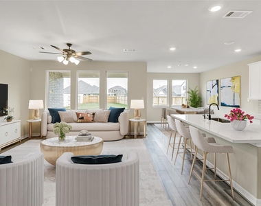 134 Solana Point Drive - Photo Thumbnail 3