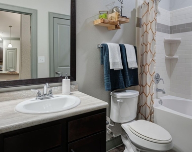 2539 Spring Cypress Road - Photo Thumbnail 12