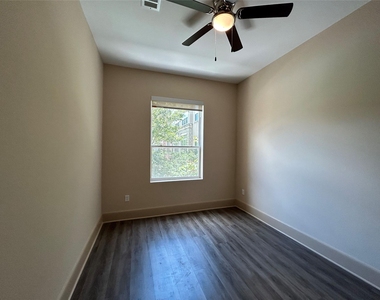 230 T C Jester Boulevard - Photo Thumbnail 4