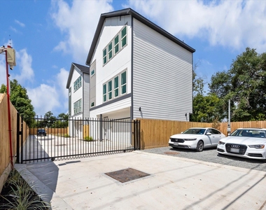 6343 W Montgomery Road - Photo Thumbnail 4