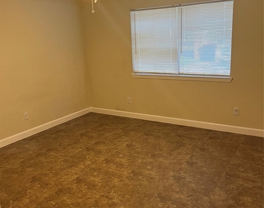 7010 Pickett Drive - Photo Thumbnail 14