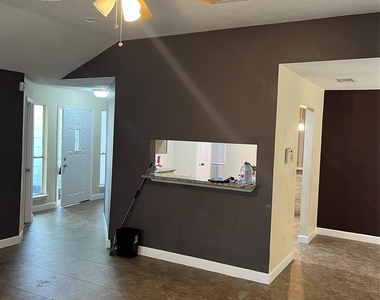 7010 Pickett Drive - Photo Thumbnail 4