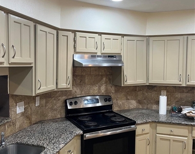 7010 Pickett Drive - Photo Thumbnail 5