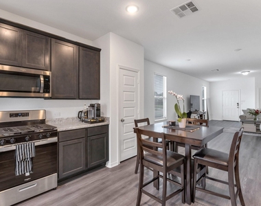 16751 Rover Lane - Photo Thumbnail 3