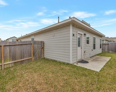 16751 Rover Lane - Photo Thumbnail 14