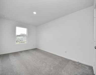 13499 Bay Springs Dr - Photo Thumbnail 37