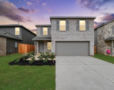 13499 Bay Springs Dr - Photo Thumbnail 2