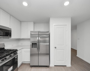 13499 Bay Springs Dr - Photo Thumbnail 13