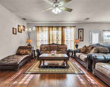 5514 Gatesprings Lane Lane - Photo Thumbnail 16