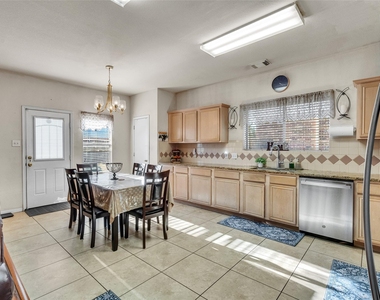 5514 Gatesprings Lane Lane - Photo Thumbnail 9