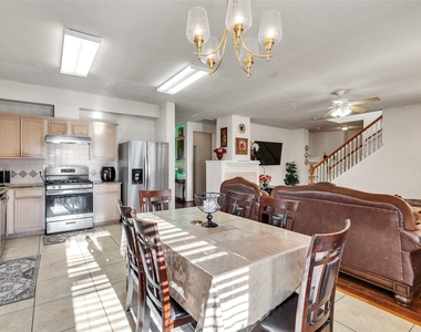 5514 Gatesprings Lane Lane - Photo Thumbnail 11
