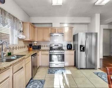 5514 Gatesprings Lane Lane - Photo Thumbnail 13