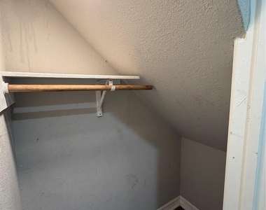 2810 Grants Lake Boulevard - Photo Thumbnail 10
