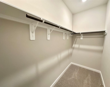 12164 Ridge Top Drive - Photo Thumbnail 9