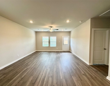 12164 Ridge Top Drive - Photo Thumbnail 6