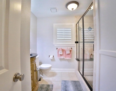 2625 Peckham Street Street - Photo Thumbnail 20