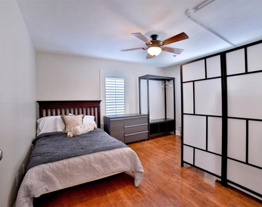 2625 Peckham Street Street - Photo Thumbnail 22