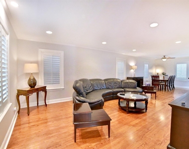 2625 Peckham Street Street - Photo Thumbnail 3