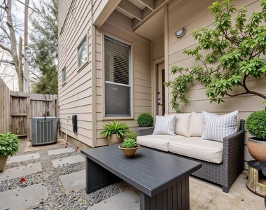 5219 Kiam Street - Photo Thumbnail 7