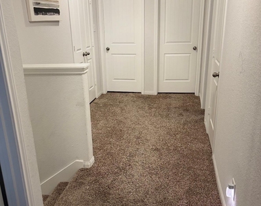 17607 Desmond Street - Photo Thumbnail 12