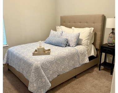 834 Redinger Ridge Drive - Photo Thumbnail 6