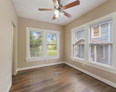 1107 Melbourne Street - Photo Thumbnail 11