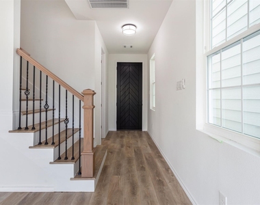 5506 Oakmont Villas Drive - Photo Thumbnail 23