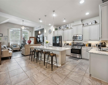 12419 Alora Bluff Trail - Photo Thumbnail 7