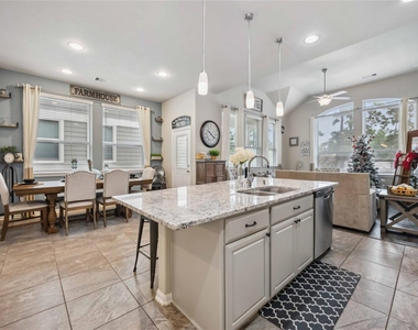 12419 Alora Bluff Trail - Photo Thumbnail 9