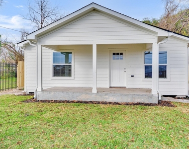 6123 Tuskegee Street - Photo Thumbnail 9
