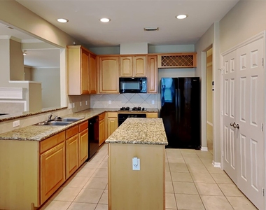 10923 Tattershall Lane - Photo Thumbnail 1