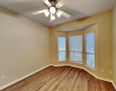 10923 Tattershall Lane - Photo Thumbnail 16