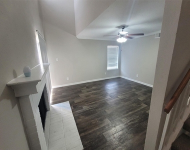 7250 W Greens Road - Photo Thumbnail 4
