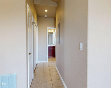 916 Ocaso Lane - Photo Thumbnail 9