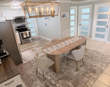 2161 Todd Lane - Photo Thumbnail 2