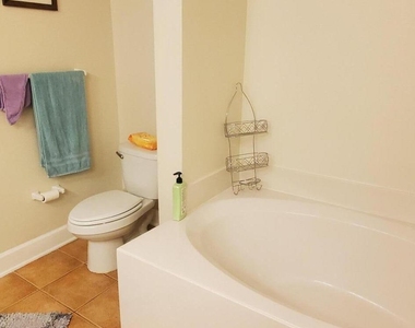 180 Portside Avenue - Photo Thumbnail 4