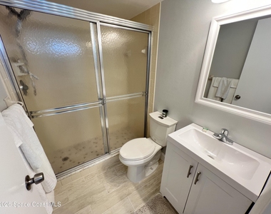 8494 Ridgewood Avenue - Photo Thumbnail 12