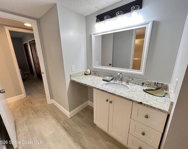 8494 Ridgewood Avenue - Photo Thumbnail 11