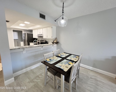 8494 Ridgewood Avenue - Photo Thumbnail 3