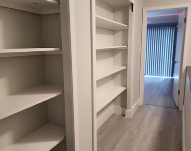 3136 Finsterwald Drive - Photo Thumbnail 8