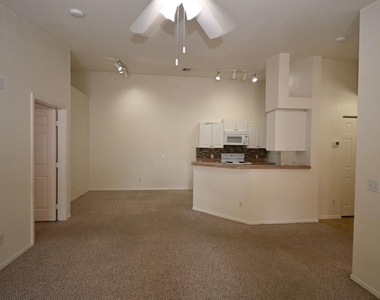 36015 Deer Creek Drive - Photo Thumbnail 6