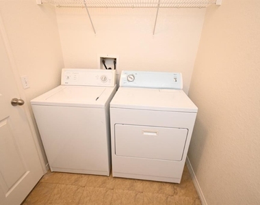 36015 Deer Creek Drive - Photo Thumbnail 8