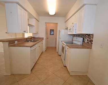 36009 Deer Creek Drive - Photo Thumbnail 7