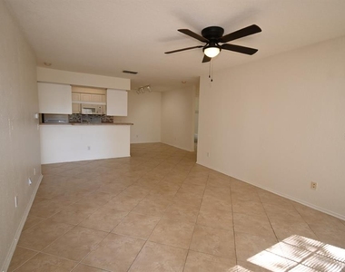 36009 Deer Creek Drive - Photo Thumbnail 4