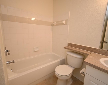 36009 Deer Creek Drive - Photo Thumbnail 11