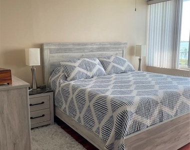 5155 Isla Key Boulevard S - Photo Thumbnail 6