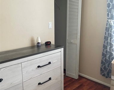 5155 Isla Key Boulevard S - Photo Thumbnail 8
