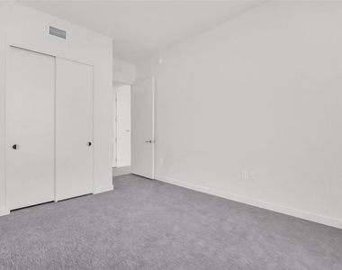 400 Central Avenue - Photo Thumbnail 44