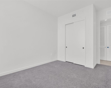 400 Central Avenue - Photo Thumbnail 45