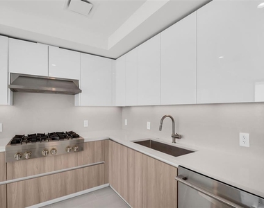 400 Central Avenue - Photo Thumbnail 4